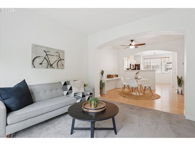 15400 Sw MALLARD Dr, Beaverton, OR 97007