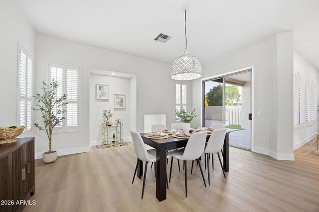 1645 E ORANGEWOOD Street, Gilbert, AZ 85296