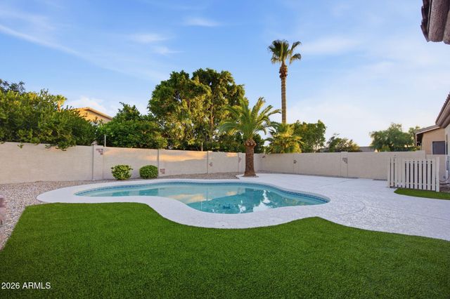 1645 E ORANGEWOOD Street, Gilbert, AZ 85296