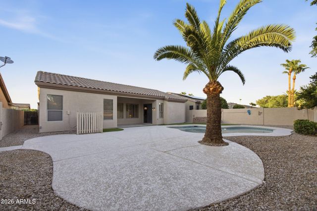 1645 E ORANGEWOOD Street, Gilbert, AZ 85296