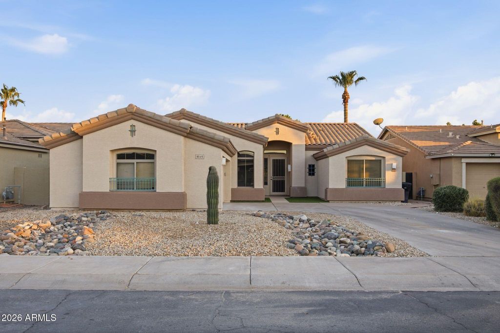 1645 E ORANGEWOOD Street, Gilbert, AZ 85296