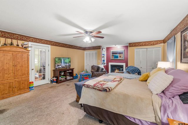 2510 Wychelm Dr, Kilgore, TX 75662