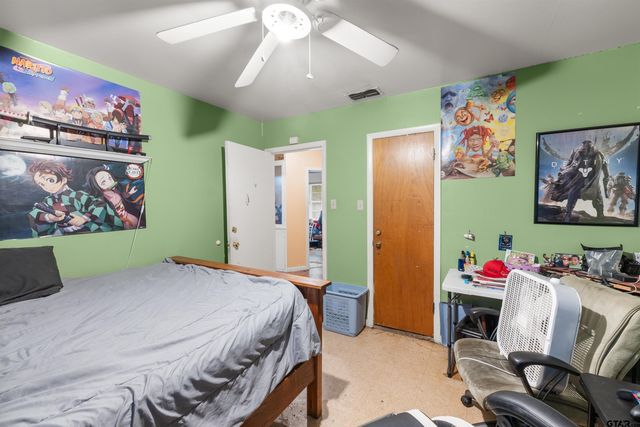 2510 Wychelm Dr, Kilgore, TX 75662