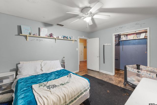 2510 Wychelm Dr, Kilgore, TX 75662