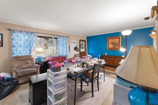 2510 Wychelm Dr, Kilgore, TX 75662