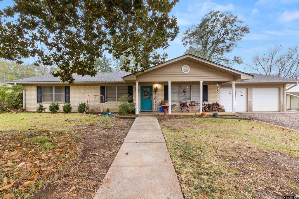 2510 Wychelm Dr, Kilgore, TX 75662