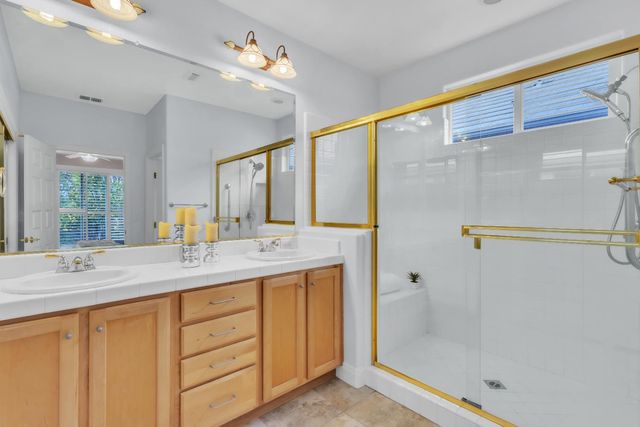 2260 Ryedale Ln, Sacramento, CA 95835