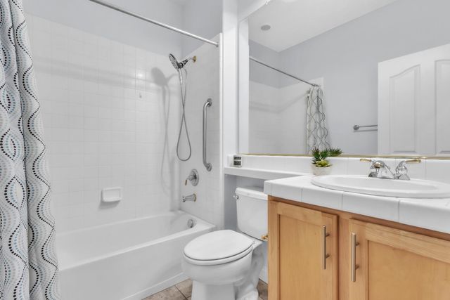 2260 Ryedale Ln, Sacramento, CA 95835