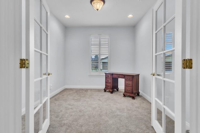 2260 Ryedale Ln, Sacramento, CA 95835