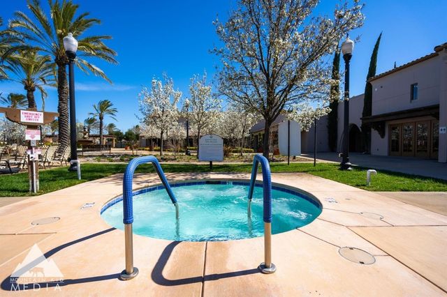 2260 Ryedale Ln, Sacramento, CA 95835