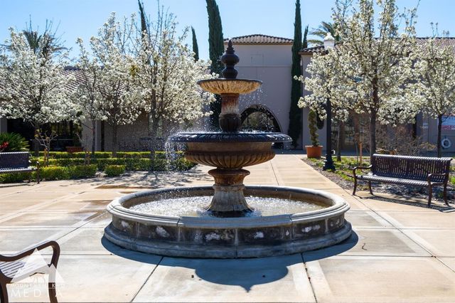 2260 Ryedale Ln, Sacramento, CA 95835