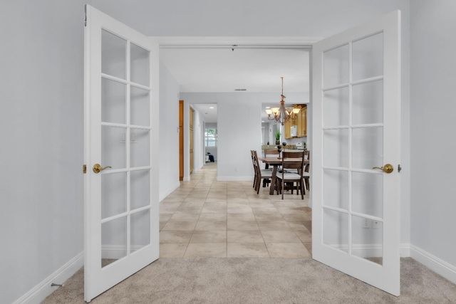 2260 Ryedale Ln, Sacramento, CA 95835