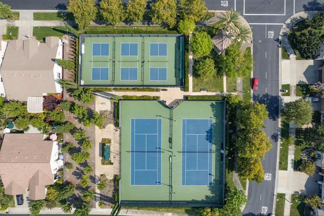 2260 Ryedale Ln, Sacramento, CA 95835