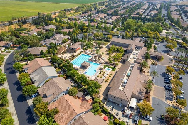 2260 Ryedale Ln, Sacramento, CA 95835