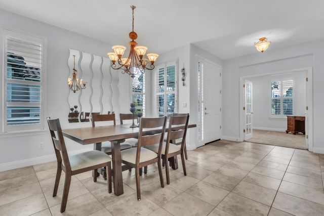 2260 Ryedale Ln, Sacramento, CA 95835