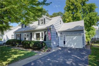 276 Zuber Road, Irondequoit, NY 14622