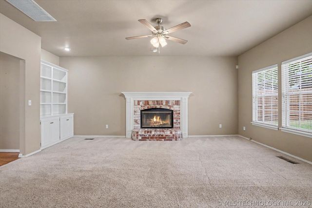 9518 S 86th East Avenue, Tulsa, OK 74133