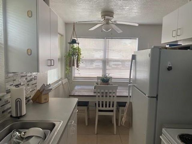 841 NE 40TH Street, Oakland Park, FL 33334