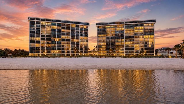 20 WHISPERING SANDS DRIVE 501, Sarasota, FL 34242