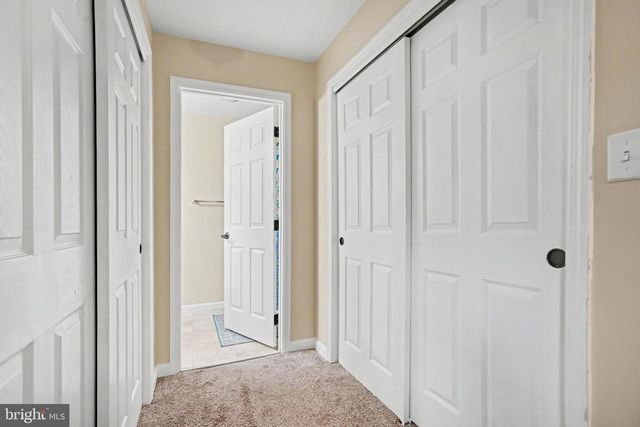 725 LINDENWOOD LN, Harrisburg, PA 17113