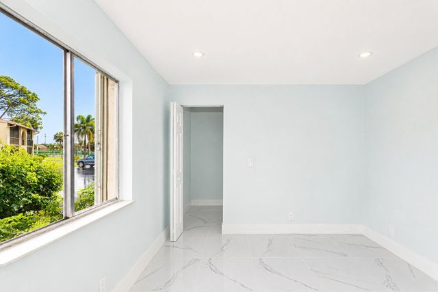 303 Knotty Pine Circle A-1, Greenacres, FL 33463