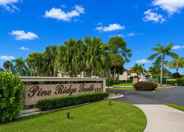303 Knotty Pine Circle A-1, Greenacres, FL 33463