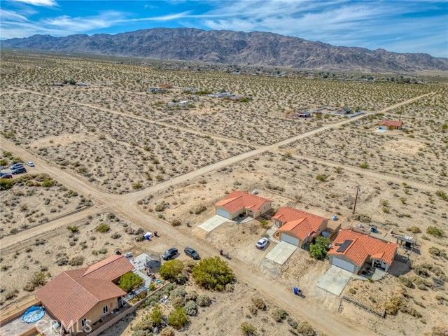 7086 Sheridan, Twentynine Palms, CA 92277