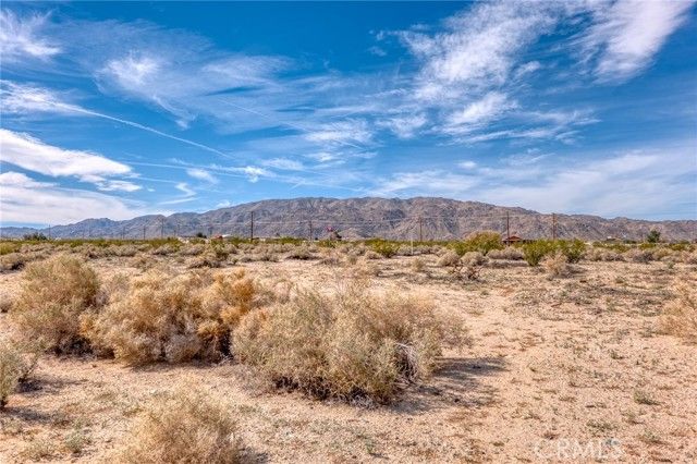 7086 Sheridan, Twentynine Palms, CA 92277
