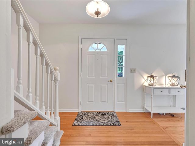 1020 FLAGSTONE CT, Lancaster, PA 17603