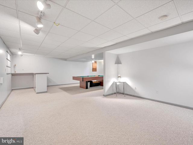 1020 FLAGSTONE CT, Lancaster, PA 17603
