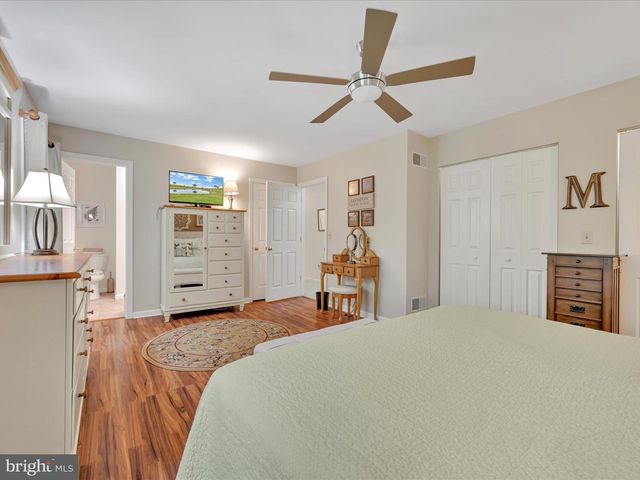 1020 FLAGSTONE CT, Lancaster, PA 17603