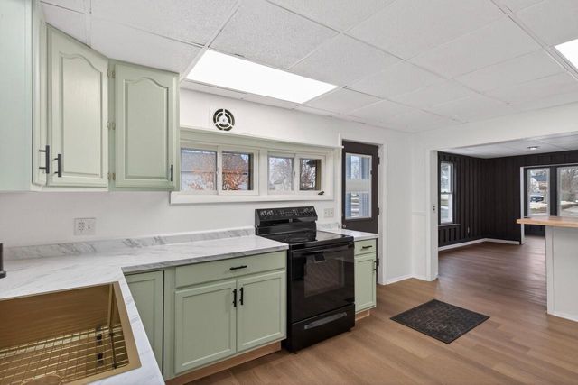 530 10th AVENUE S, Wisconsin Rapids, WI 54495