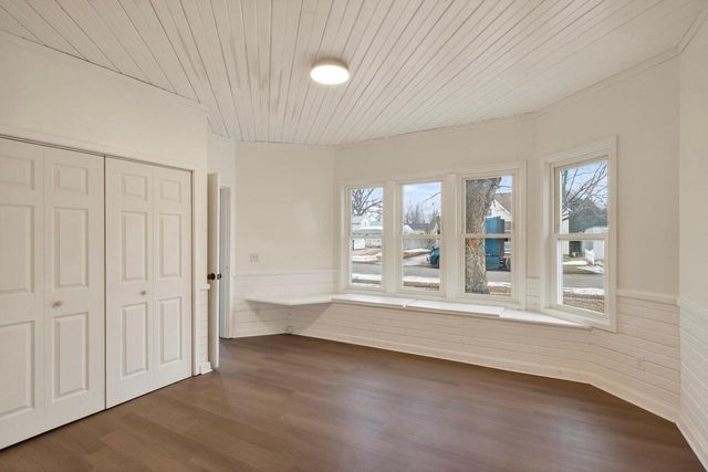 530 10th AVENUE S, Wisconsin Rapids, WI 54495