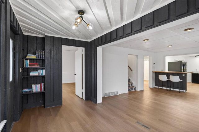 530 10th AVENUE S, Wisconsin Rapids, WI 54495