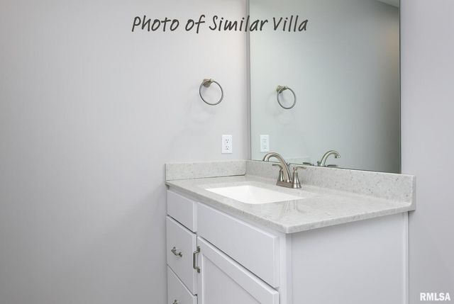 6 FRANK Court, Le Claire, IA 52753