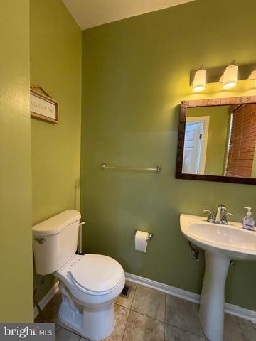 8307 GREEN GRASS RD, Laurel, MD 20724