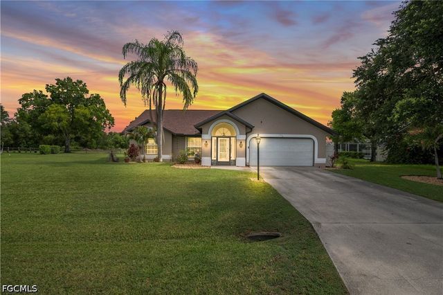 538 Whispering Wind BEND, Lehigh Acres, FL 33974