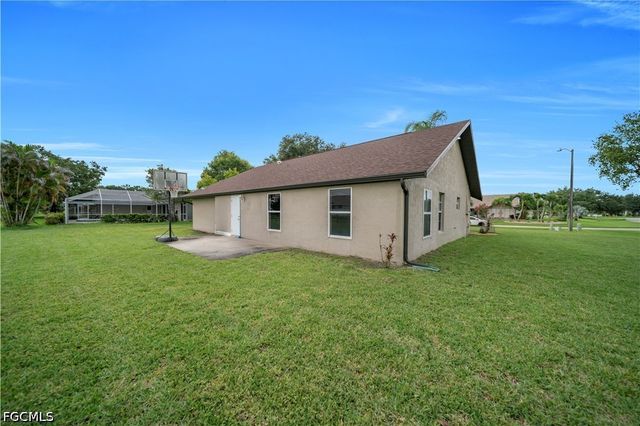 538 Whispering Wind BEND, Lehigh Acres, FL 33974