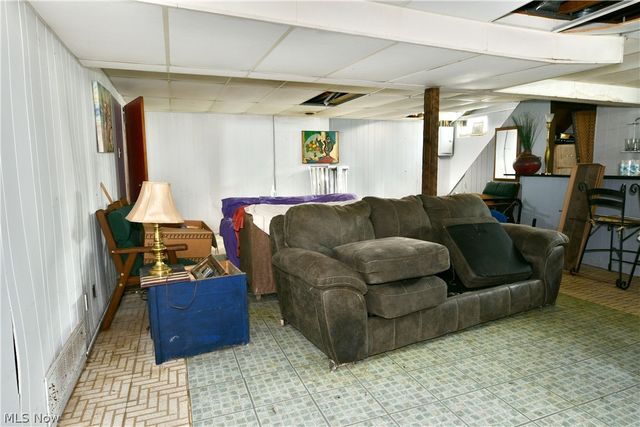 7374 Ranier Trail, Youngstown, OH 44512
