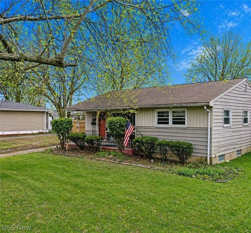 7374 Ranier Trail, Youngstown, OH 44512