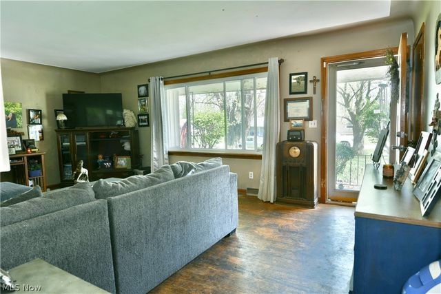 7374 Ranier Trail, Youngstown, OH 44512
