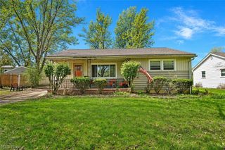 7374 Ranier Trail, Youngstown, OH 44512