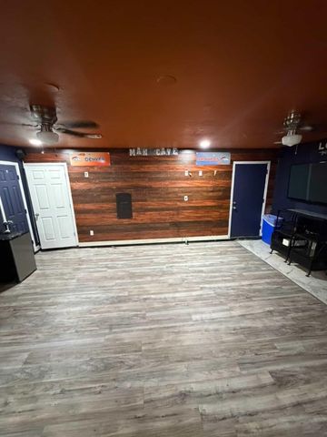 1045 S Pepperidge Drive, Lancaster, TX 75134