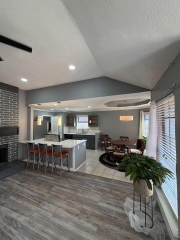 1045 S Pepperidge Drive, Lancaster, TX 75134