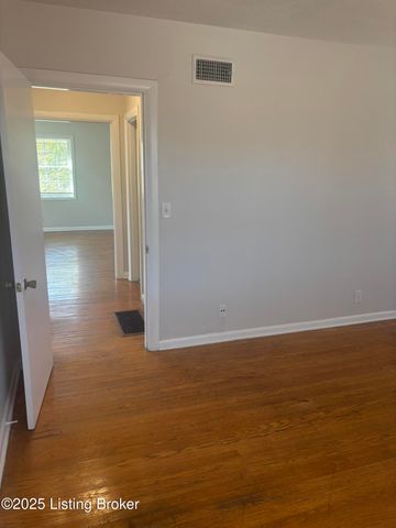 3802 Nanz Ave 8, Louisville, KY 40207