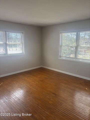 3802 Nanz Ave 8, Louisville, KY 40207