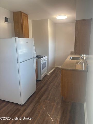 3802 Nanz Ave 8, Louisville, KY 40207