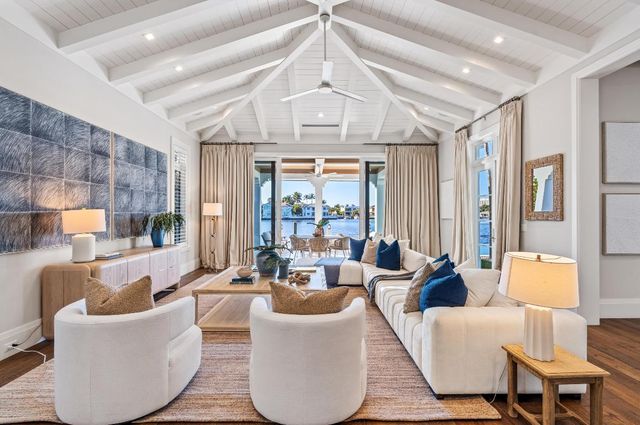 1002 Seasage Drive, Delray Beach, FL 33483