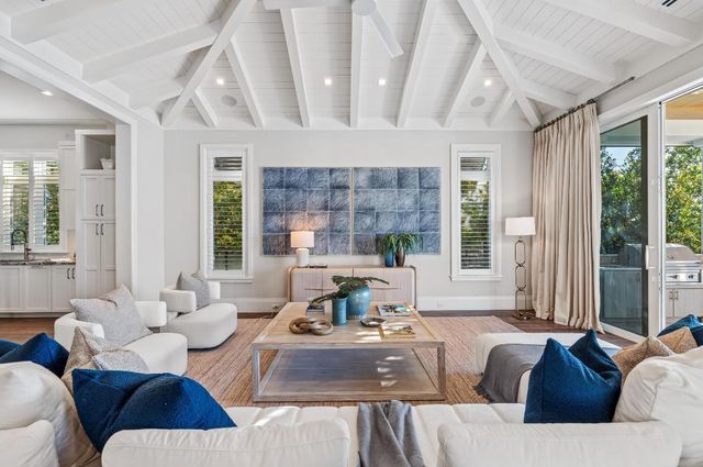 1002 Seasage Drive, Delray Beach, FL 33483