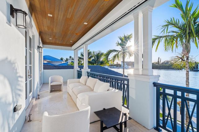 1002 Seasage Drive, Delray Beach, FL 33483